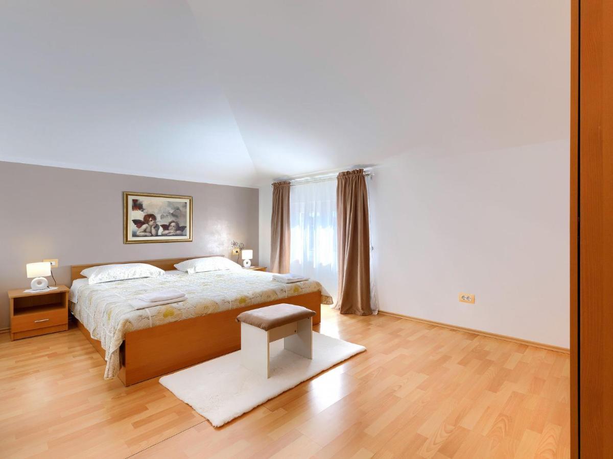 Apartment Bruno-2 By Interhome Умаг Екстериор снимка