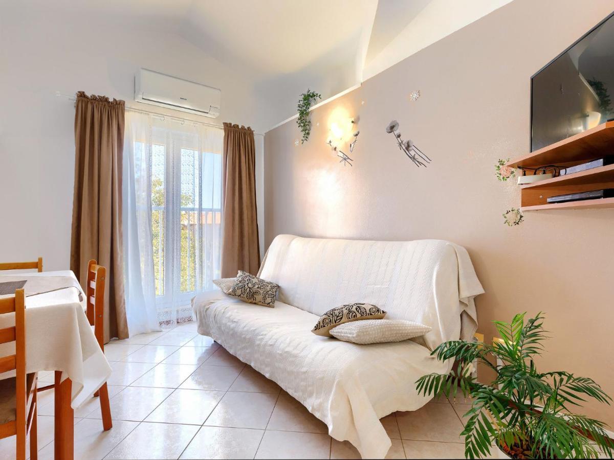 Apartment Bruno-2 By Interhome Умаг Екстериор снимка